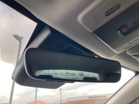 Certified 2025 Toyota Camry XLE image 28