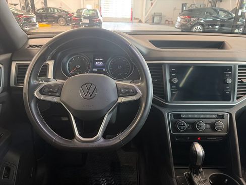 Used 2021 Volkswagen Atlas Cross Sport SE w/ Panoramic Sunroof Package AWD/4WD image 13