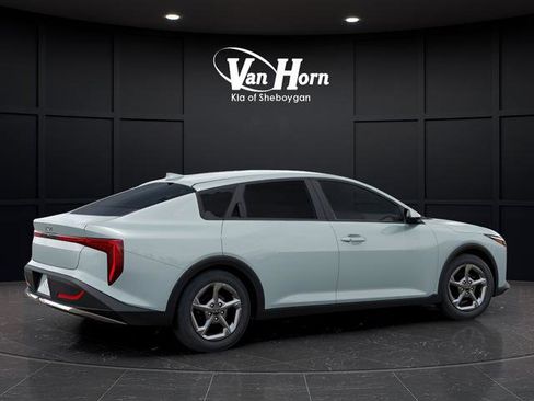 New 2026 Kia K4 FWD image 8