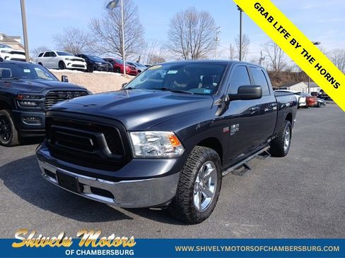 Used 2020 RAM 1500 Classic SLT image 1