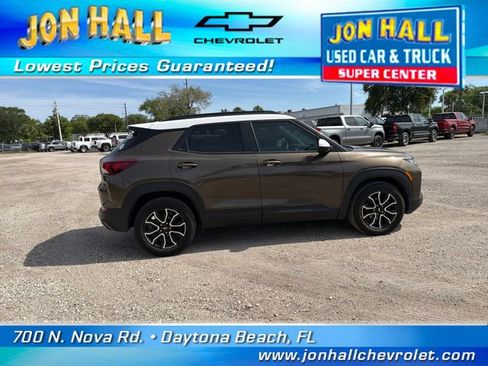 Used 2021 Chevrolet TrailBlazer ACTIV w/ Technology Package FWD image 13