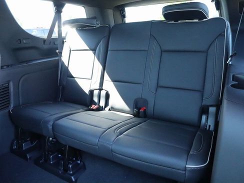 New 2026 Chevrolet Suburban Premier RWD image 16