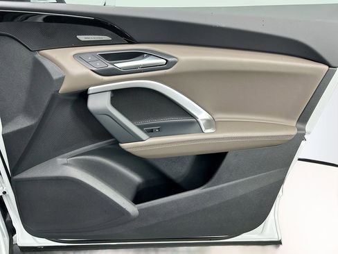 Used 2025 Audi Q5 Premium Plus w/ Premium Plus image 25