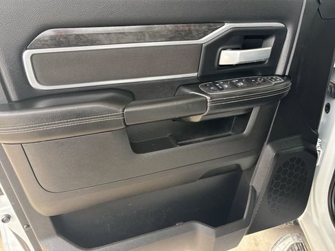 Used 2024 RAM 3500 Big Horn image 9