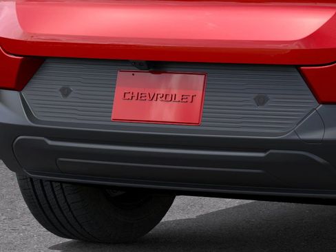 New 2026 Chevrolet Equinox EV LT image 14