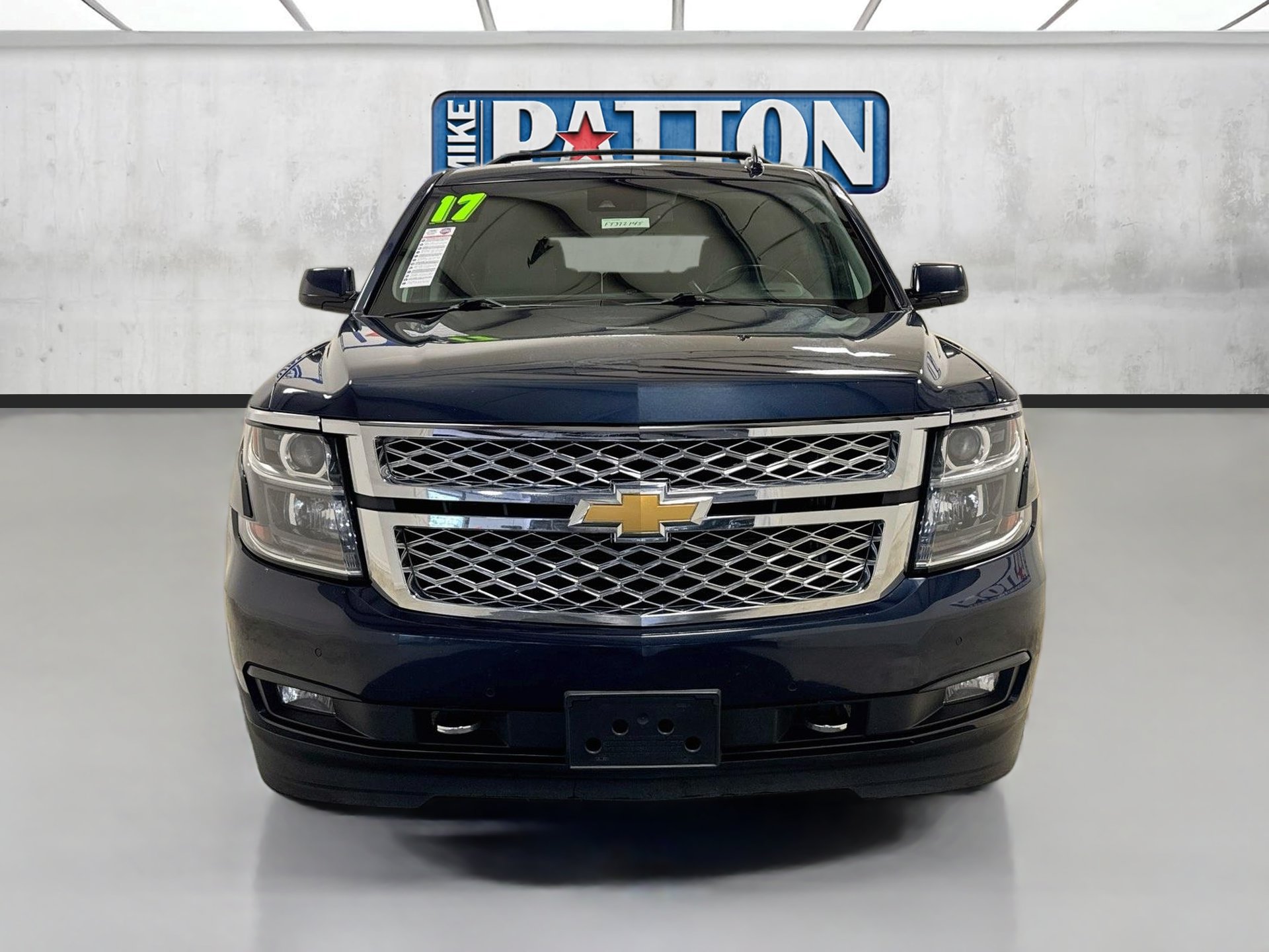 Used 2017 Chevrolet Tahoe LT w/ LT Signature Package RWD image 2