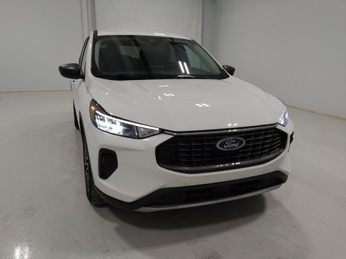 Used 2023 Ford Escape Active AWD/4WD image 14