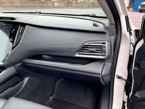 Used 2023 Subaru Outback Limited image 19