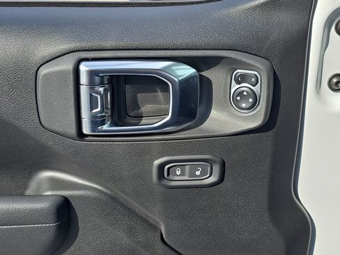 Used 2026 Jeep Wrangler Unlimited Sport AWD/4WD image 29