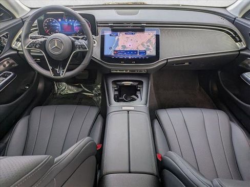 Certified 2025 Mercedes-Benz E 350 4MATIC Sedan image 19