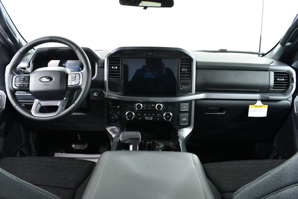 New 2026 Ford F150 XLT w/ XLT Black Appearance Package AWD/4WD image 7