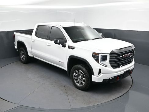 Used 2025 GMC Sierra 1500 AT4 AWD/4WD image 1