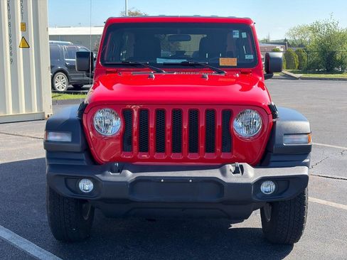 Used 2018 Jeep Wrangler Unlimited Sport S image 2