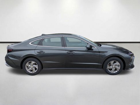 New 2026 Hyundai Sonata SE FWD image 3