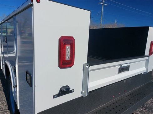 New 2023 Ford F550 4x4 Regular Cab Super Duty image 34