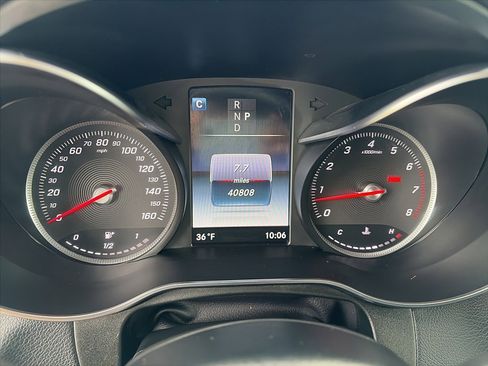 Used 2019 Mercedes-Benz GLC 300 4MATIC w/ AMG Line image 26