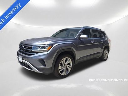 Used 2021 Volkswagen Atlas SE w/ Panoramic Sunroof Package