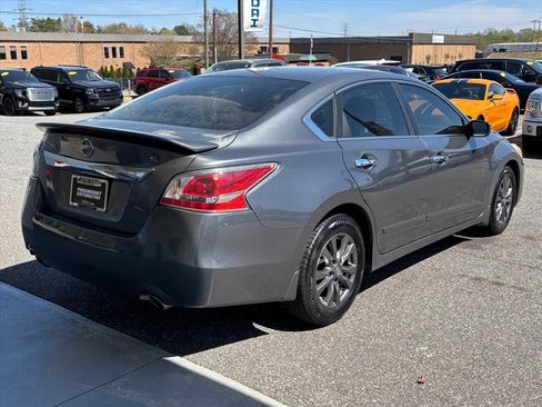 Used 2015 Nissan Altima 2.5 S w/ Sport Value Package image 26