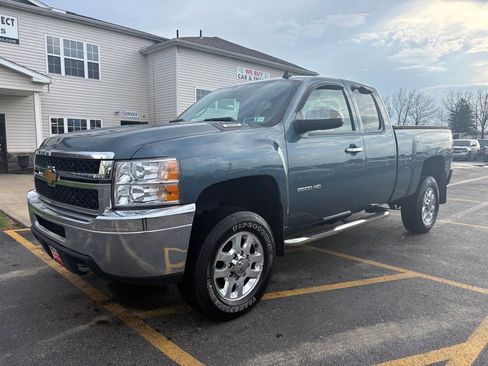 Used 2011 Chevrolet Silverado 2500 LT w/ Snow Plow Prep Package image 2