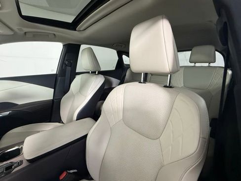 Used 2023 Lexus RX 350 Premium w/ Accessory Package (Z1) image 5