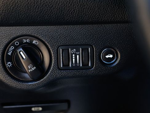 Used 2015 Dodge Challenger R/T Scat Pack w/ Scat Pack Appearance Package image 48