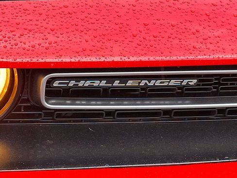 Used 2022 Dodge Challenger GT AWD/4WD image 32