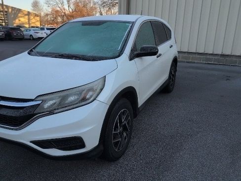 Used 2016 Honda CR-V SE image 2