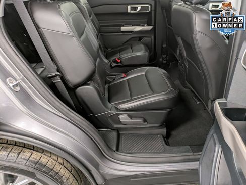 Used 2023 Ford Explorer XLT w/ Equipment Group 202A AWD/4WD image 27