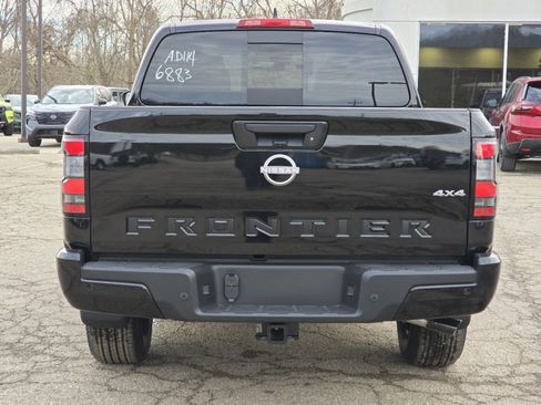 New 2026 Nissan Frontier SV image 9