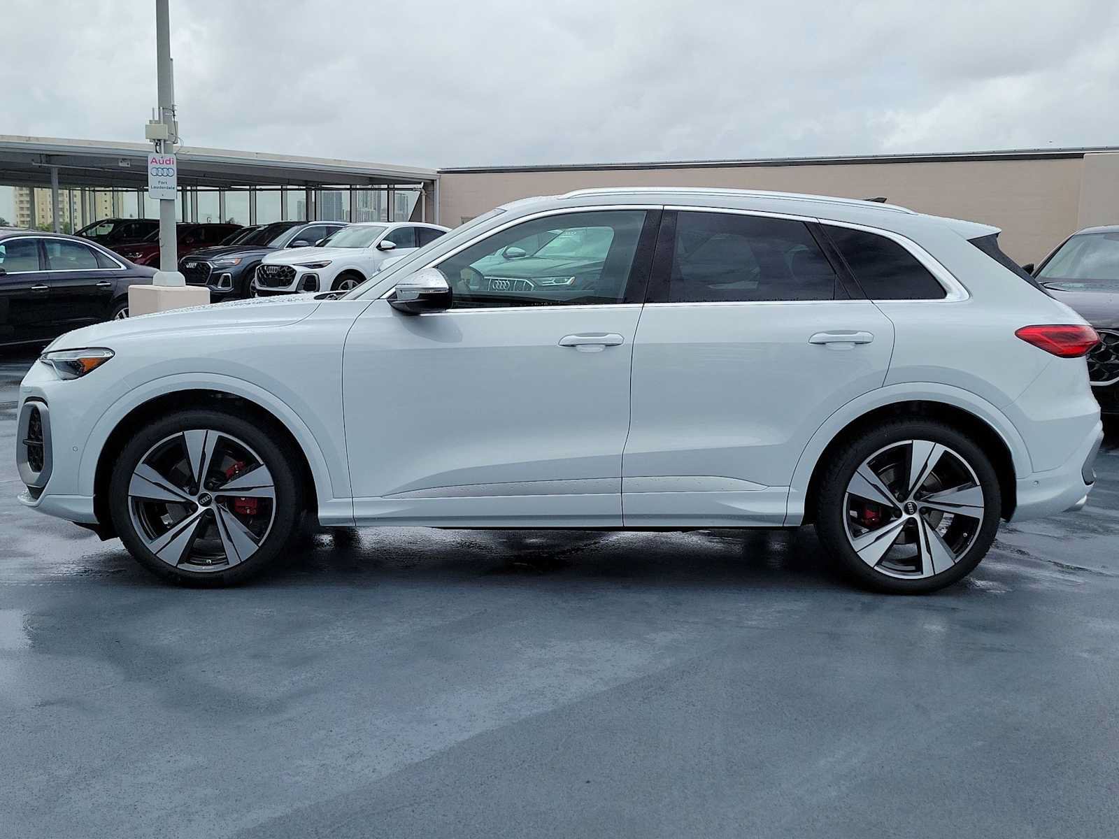 New 2026 Audi SQ5 Premium Plus AWD/4WD image 3