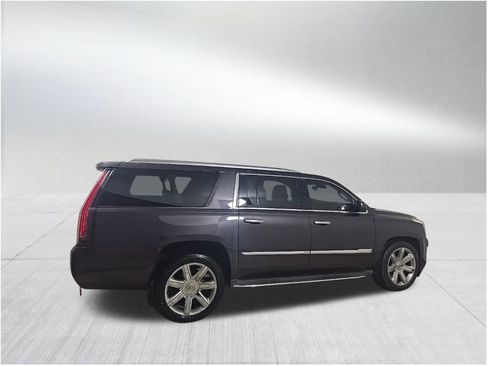 Used 2015 Cadillac Escalade ESV Premium image 5