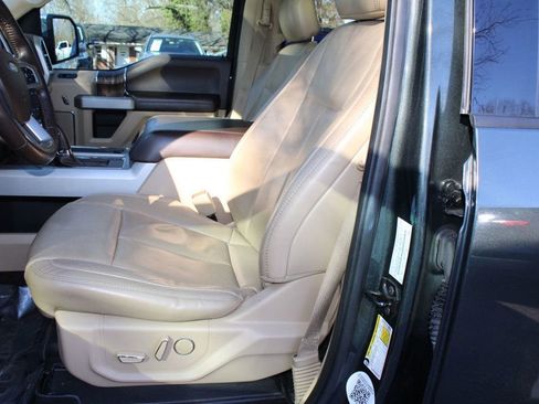 Used 2018 Ford F150 Lariat image 22