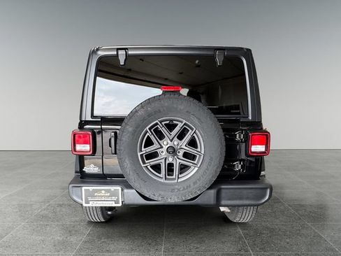 Used 2024 Jeep Wrangler Unlimited Sport AWD/4WD image 27