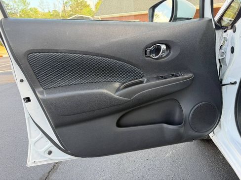 Used 2016 Nissan Versa Note SV FWD image 10
