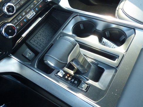 New 2025 Ford F150 Platinum w/ FX4 Off-Road Package image 31