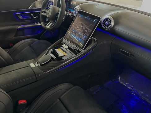 New 2024 Mercedes-Benz SL 63 AMG 4MATIC image 17