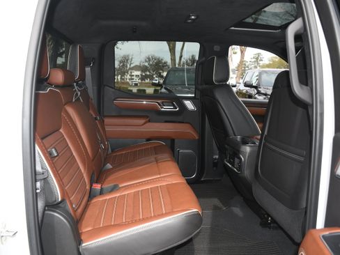 Used 2024 GMC Sierra 1500 Denali Ultimate AWD/4WD image 21