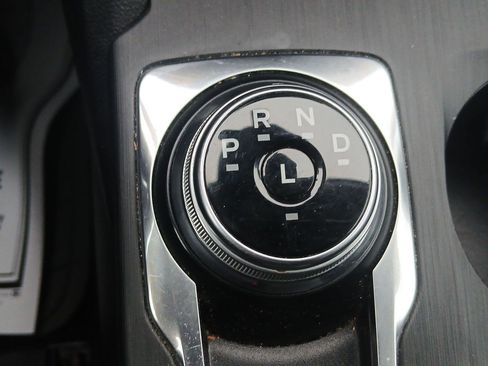 Used 2021 Ford Escape SEL image 16