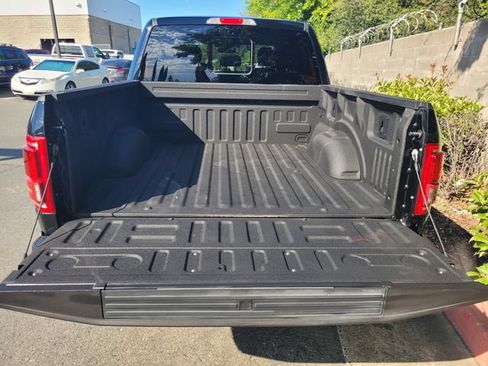 Used 2017 Ford F150 Lariat w/ Equipment Group 502A Luxury AWD/4WD image 11