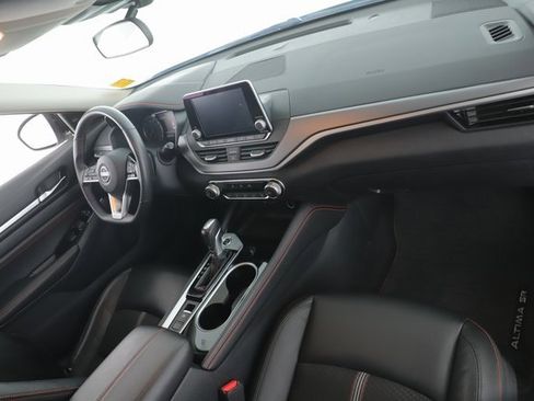 Used 2023 Nissan Altima 2.5 SR image 27