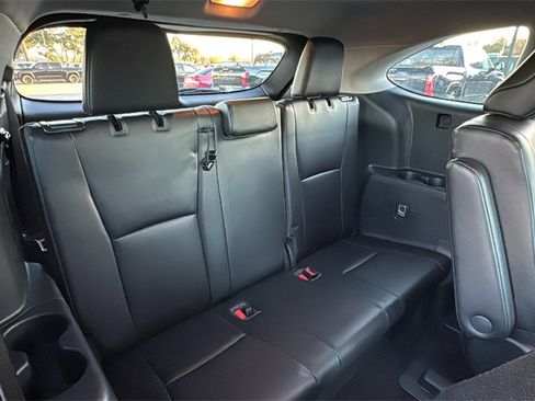 Used 2023 Toyota Highlander XLE image 45