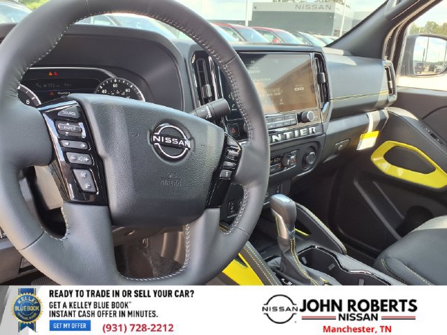 New 2027 Nissan Frontier SV w/ SV Convenience Package AWD/4WD image 4