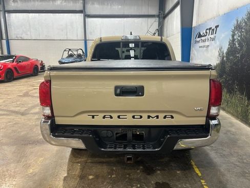 Used 2016 Toyota Tacoma TRD Off-Road w/ Towing Package image 6