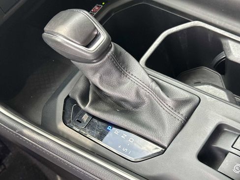 Used 2024 Toyota Grand Highlander AWD Hybrid image 23
