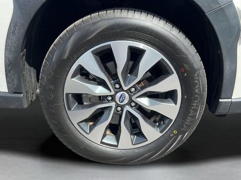 Used 2024 Subaru Outback Touring AWD/4WD image 26