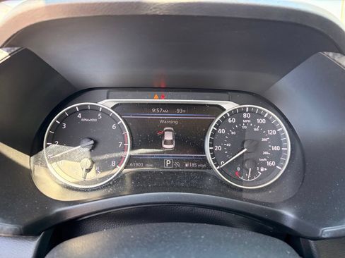 Certified 2024 Nissan Sentra SV FWD image 28