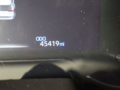 Used 2024 Toyota RAV4 LE image 32