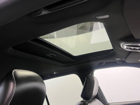 Used 2023 Jeep Grand Cherokee Altitude image 16