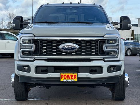 Used 2025 Ford F450 Platinum w/ FX4 Off-Road Package image 9