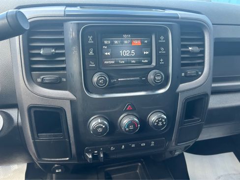 Used 2018 RAM 2500 Tradesman w/ Chrome Appearance Group AWD/4WD image 12